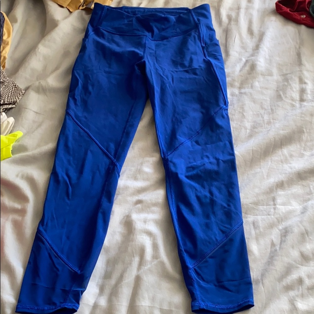 Lululemon crops